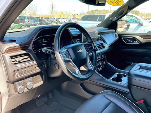 Used 2024 Chevrolet Tahoe Premier AWD/4WD image 8