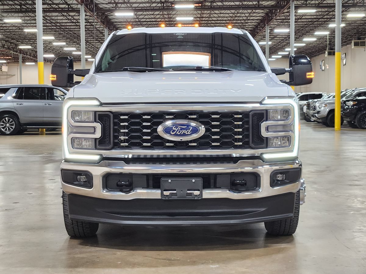 Used 2024 Ford F350 Lariat AWD/4WD image 2