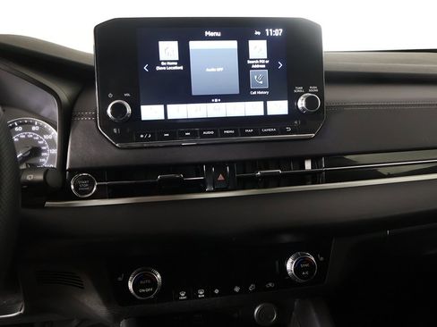 Used 2024 Mitsubishi Outlander SE image 44