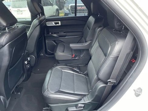 Used 2020 Ford Explorer Limited AWD/4WD image 23