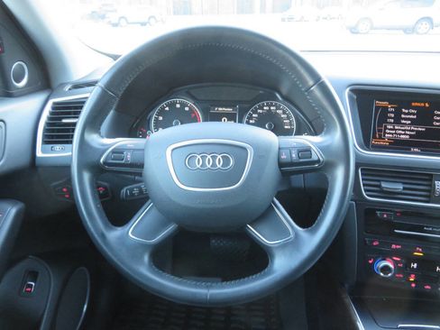 Used 2017 Audi Q5 2.0T Premium Plus w/ Technology Package image 14