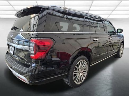 Used 2023 Ford Expedition Max Platinum image 5