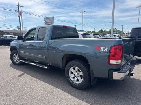 Used 2011 GMC Sierra 1500 SLE w/ Power Tech Package AWD/4WD image 7