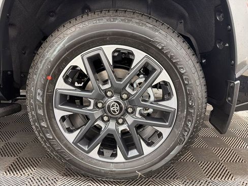 Used 2026 Toyota Sequoia 4WD image 34