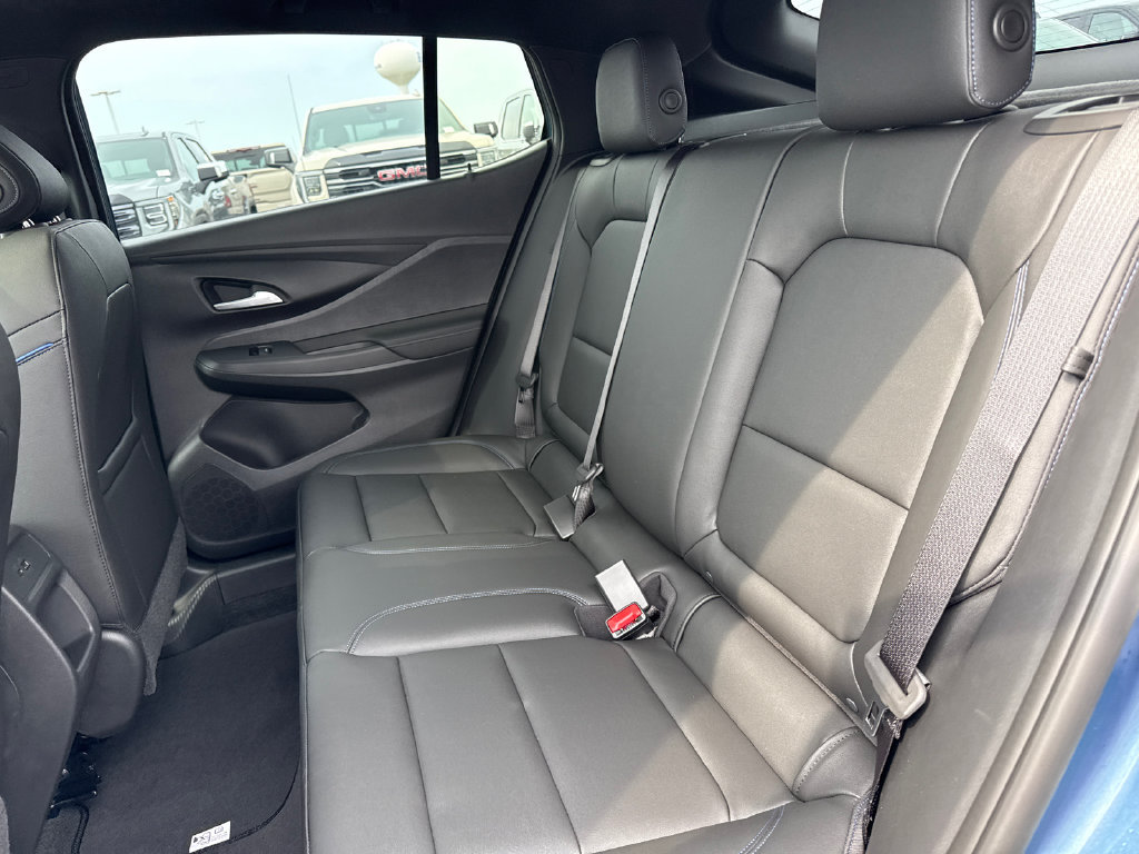 New 2026 Buick Envista Sport Touring w/ Convenience I Package FWD image 32