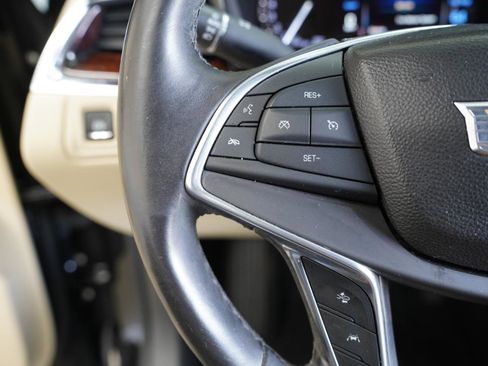 Used 2017 Cadillac XT5 Premium Luxury image 13