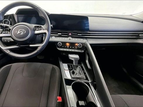 Certified 2023 Hyundai Elantra SEL w/ Convenience Package image 15