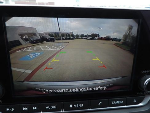 Used 2023 Nissan Rogue SV image 28