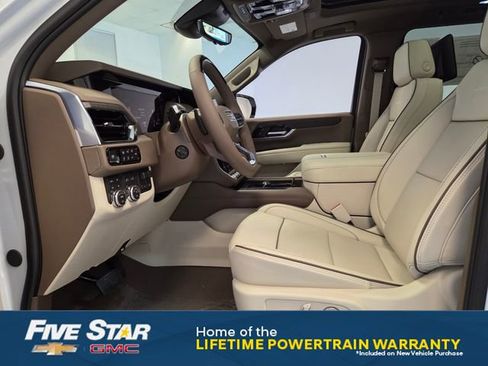 New 2026 GMC Yukon XL Denali w/ Denali Reserve Package AWD/4WD image 12