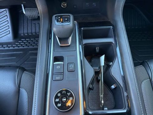 Used 2024 Nissan Pathfinder SL image 20