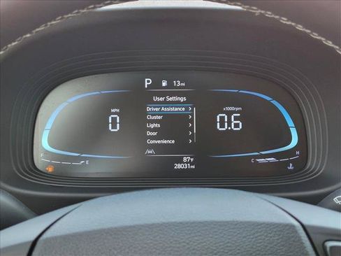 Used 2023 Hyundai Venue SEL FWD image 11