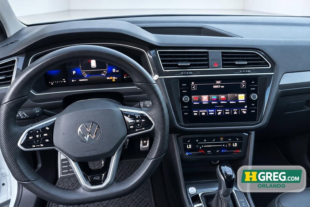 Used 2023 Volkswagen Tiguan SE R-Line FWD image 13