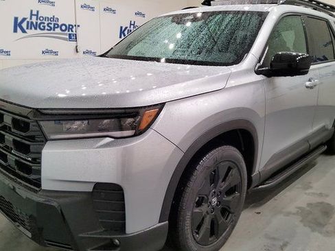 New 2026 Honda Pilot Black Edition image 5