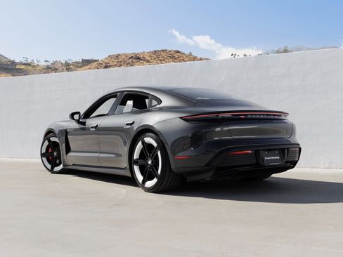 New 2025 Porsche Taycan 4S image 3