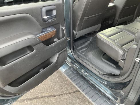 Used 2018 GMC Sierra 3500 Denali w/ Duramax Plus Package image 12