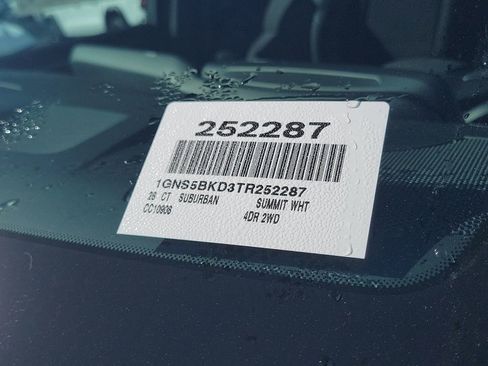 New 2026 Chevrolet Suburban LS image 25