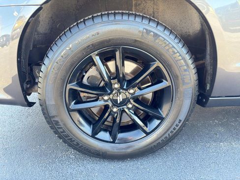 Used 2019 Dodge Grand Caravan GT w/ Safety Sphere Group FWD image 14