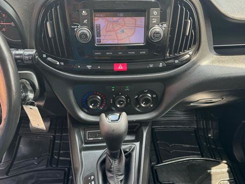 Used 2019 RAM ProMaster City Tradesman SLT FWD image 29