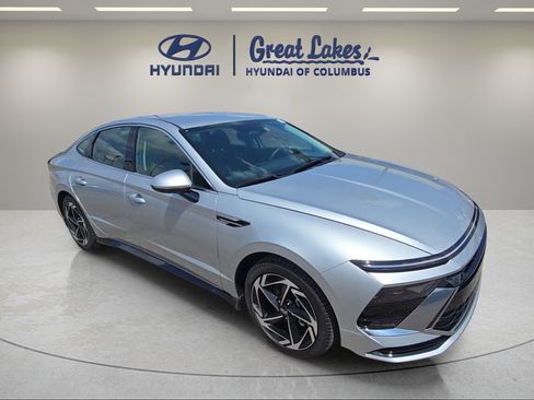 Certified 2026 Hyundai Sonata SEL AWD/4WD image 3