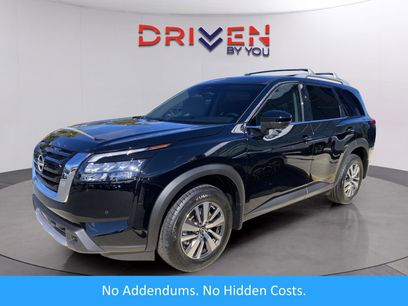 New 2025 Nissan Pathfinder SL