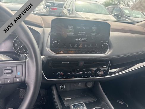 Certified 2023 Nissan Rogue SL w/ SL Premium Package image 10