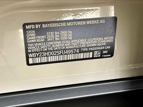 Used 2025 BMW i4 eDrive40 w/ Driving Assistance Package image 18