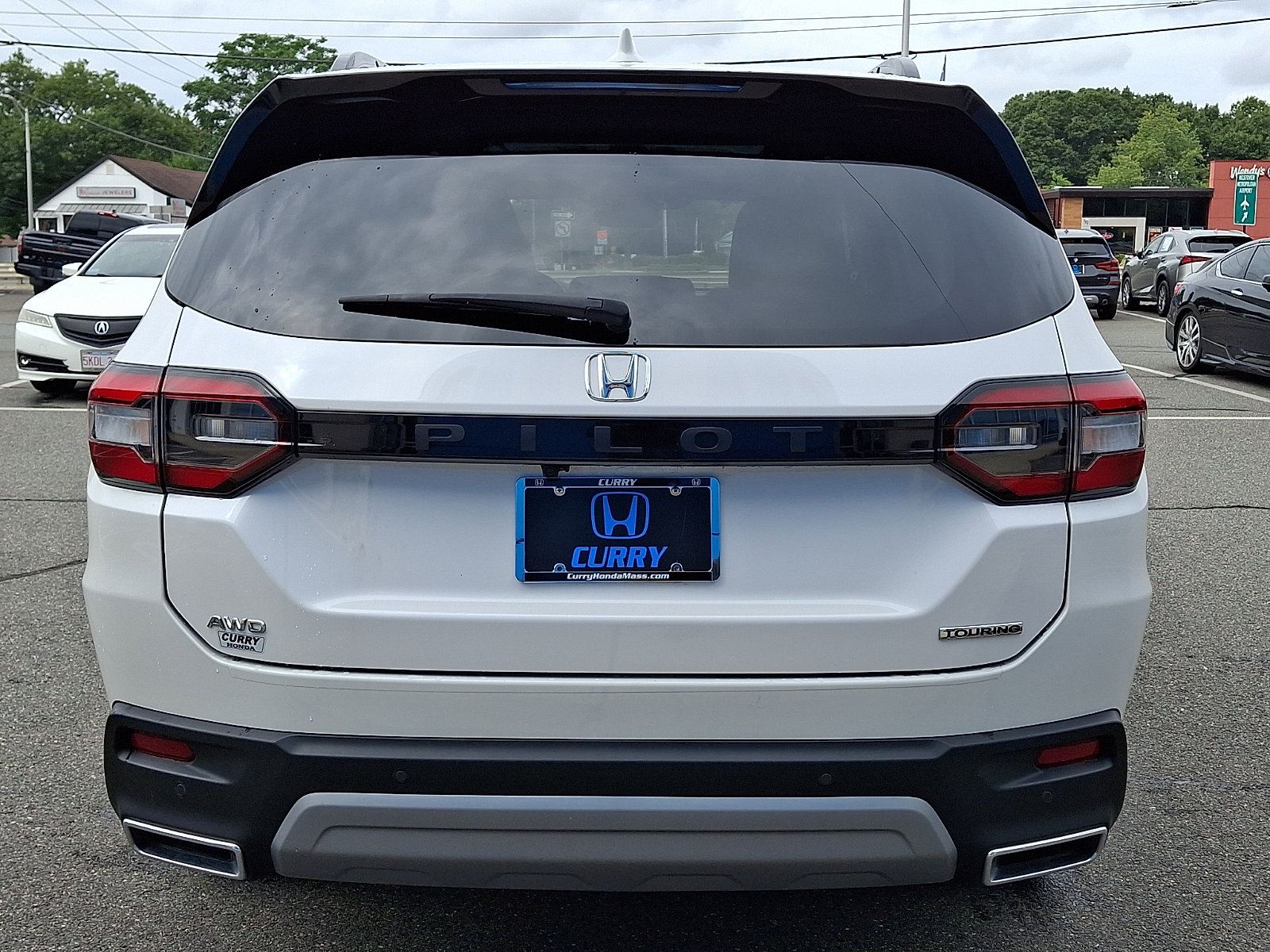 Used 2024 Honda Pilot Touring image 5
