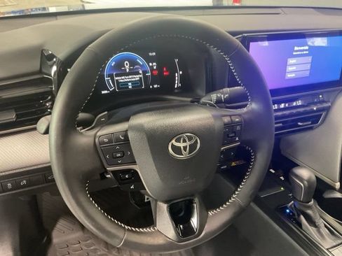 Used 2026 Toyota Camry SE w/ Multimedia Upgrade Package AWD/4WD image 13