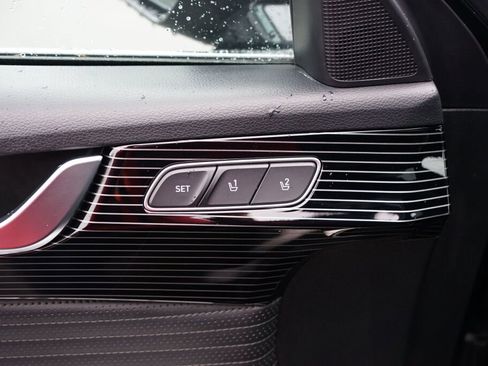 Used 2023 Hyundai Palisade Calligraphy image 15