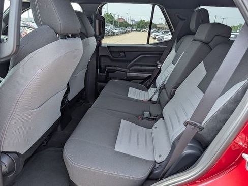 Used 2025 Toyota 4Runner TRD Sport AWD/4WD image 29