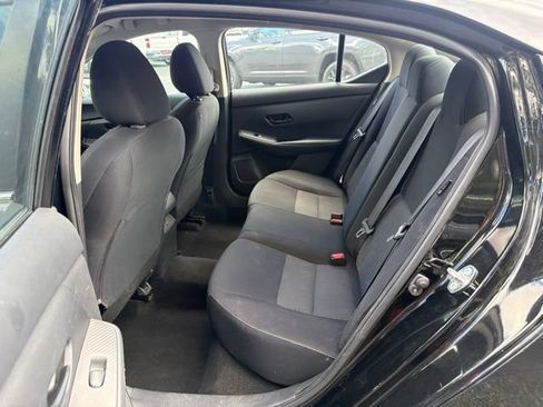 Used 2024 Nissan Sentra SV FWD image 15