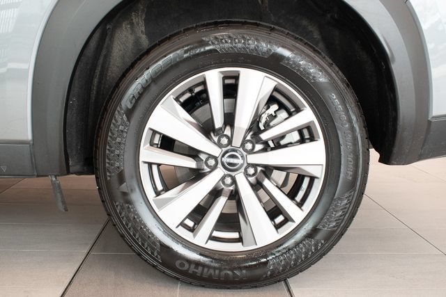 Used 2026 Nissan Pathfinder SL AWD/4WD image 9