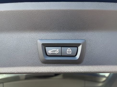Used 2023 BMW X3 xDrive30i w/ Premium Package AWD/4WD image 37