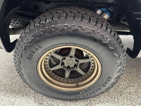 Used 2018 Ford F150 Raptor w/ Equipment Group 802A Luxury AWD/4WD image 23