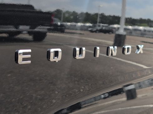 New 2026 Chevrolet Equinox LT w/ Safety and Technology Package FWD image 11