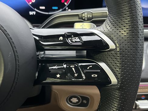 Certified 2024 Mercedes-Benz GLS 450 4MATIC image 34