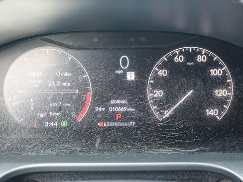 Used 2025 Honda HR-V LX image 24