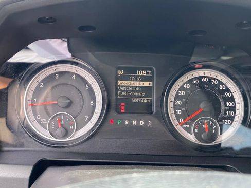 Used 2015 RAM 1500 Express image 10