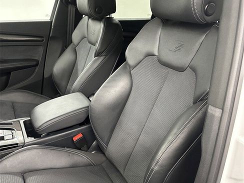 Used 2022 Audi SQ5 Premium Plus w/ Premium Plus Package image 13