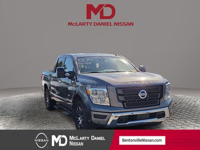 Used 2021 Nissan Titan SV w/ SV Convenience Package