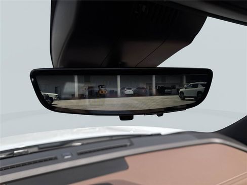 New 2026 Chevrolet Suburban High Country AWD/4WD image 10