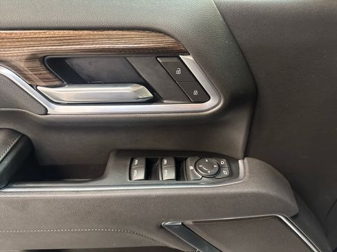 Certified 2025 Chevrolet Silverado 2500 LT w/ Convenience Package image 14