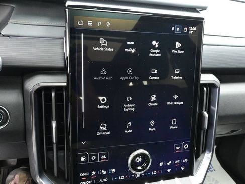 Used 2024 GMC Acadia AT4 AWD/4WD image 39
