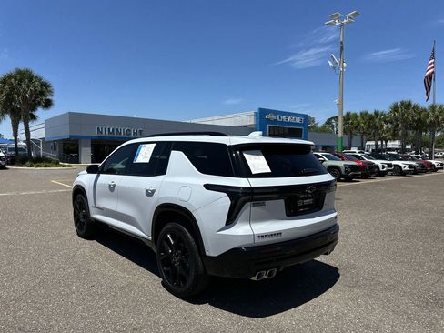 Used 2026 Chevrolet Traverse RS FWD image 14