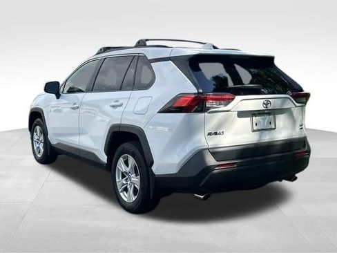 Used 2019 Toyota RAV4 XLE w/ Convenience Package AWD/4WD image 3