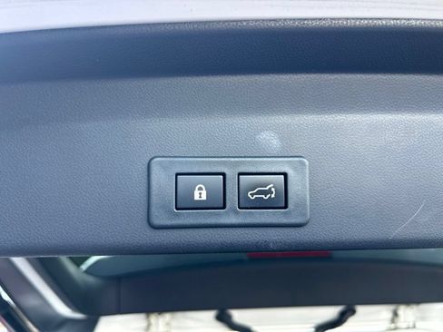 Used 2023 Subaru Ascent Limited AWD/4WD image 21