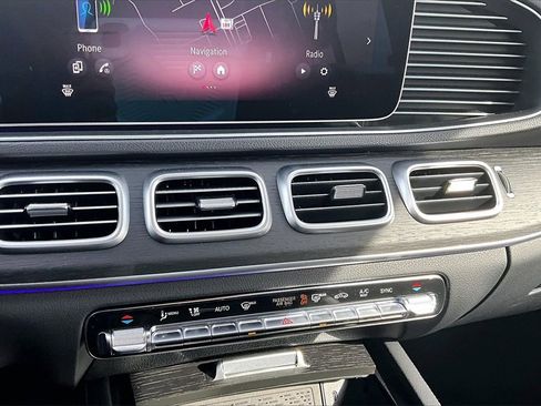 Used 2025 Mercedes-Benz GLE 450 GLE 450 image 24