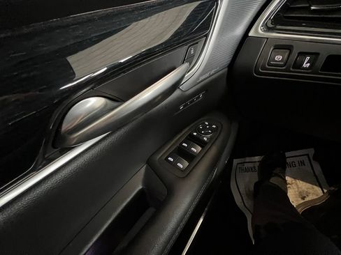 Used 2025 Cadillac XT5 Premium Luxury image 22