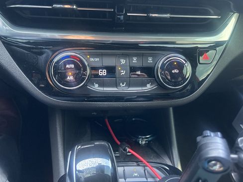 Used 2024 Buick Envista Sport Touring w/ Convenience I Package image 19