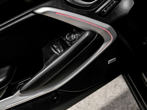 Used 2019 Chevrolet Camaro SS RWD image 38
